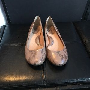 BOC flats size 10/42. Excellent condition. Bronze.